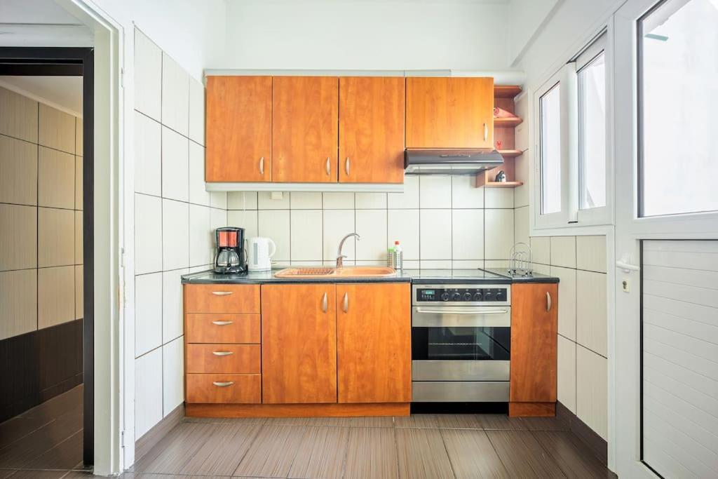 Apartment In The Middle Of Everything Athen Exterior foto