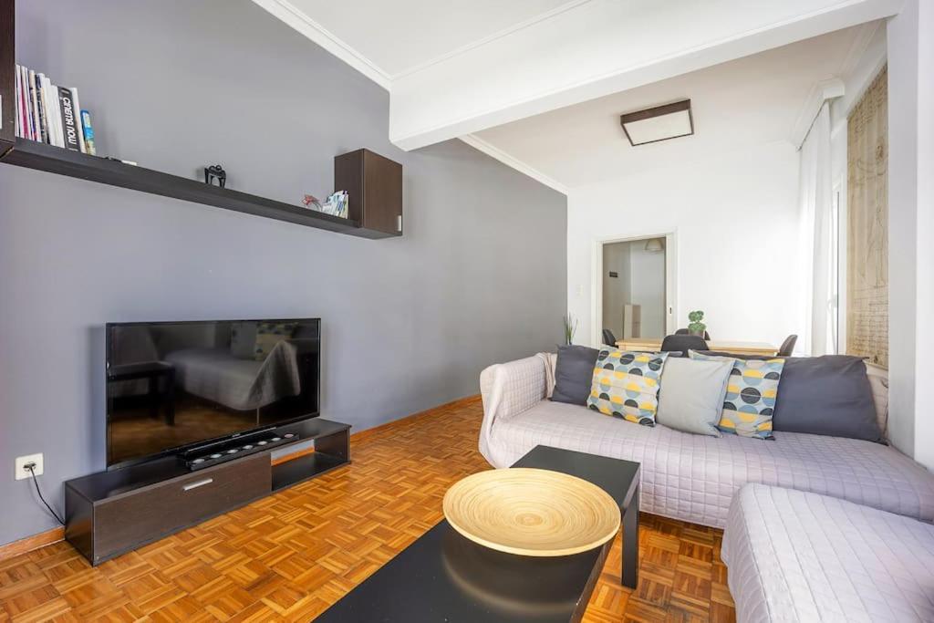 Apartment In The Middle Of Everything Athen Exterior foto